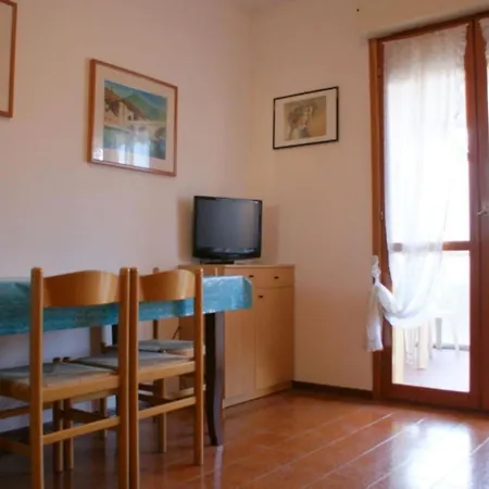 Διαμέρισμα Flat In A With Sports Courts Μπιμπιόνε