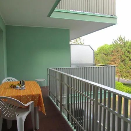 Apartment Flat In A With Sports Courts *