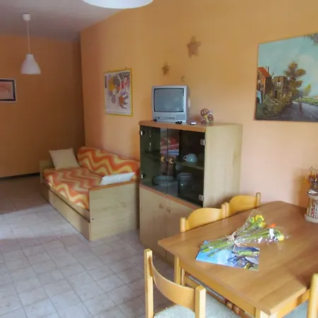 Flat In A With Sports Courts *