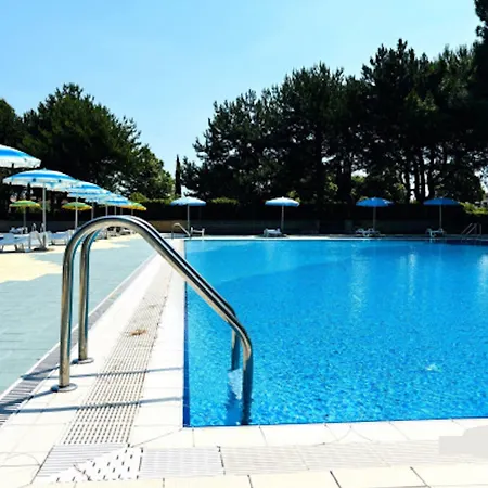 Flat In A With Sports Courts * Bibione