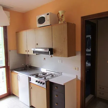 Flat In A With Sports Courts Апартаменты Бибионе