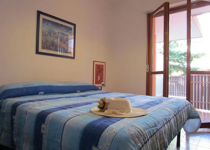 Flat In A With Sports Courts Apartman